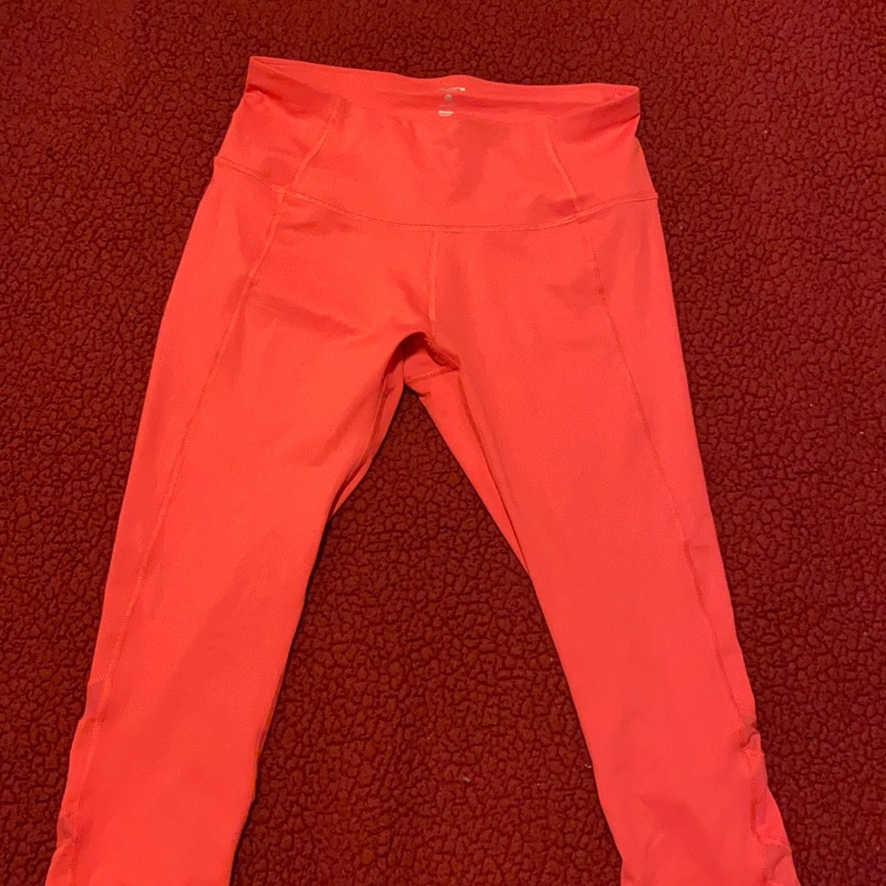 Very comfortable and stretchy workout pants